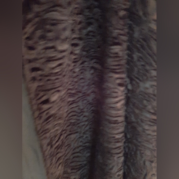 Cape - Picture 8 of 11